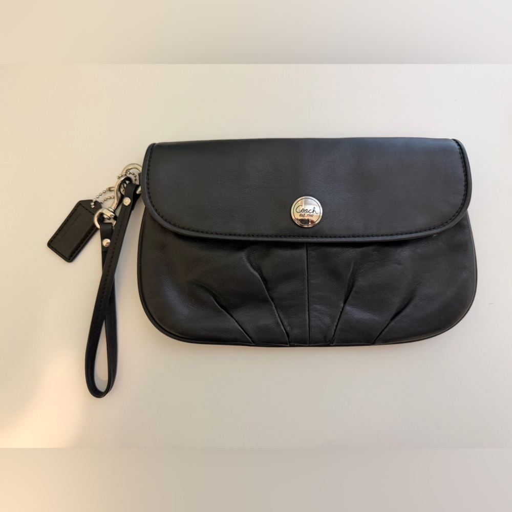 Coach Bleecker Smooth Black Leather Wristlet